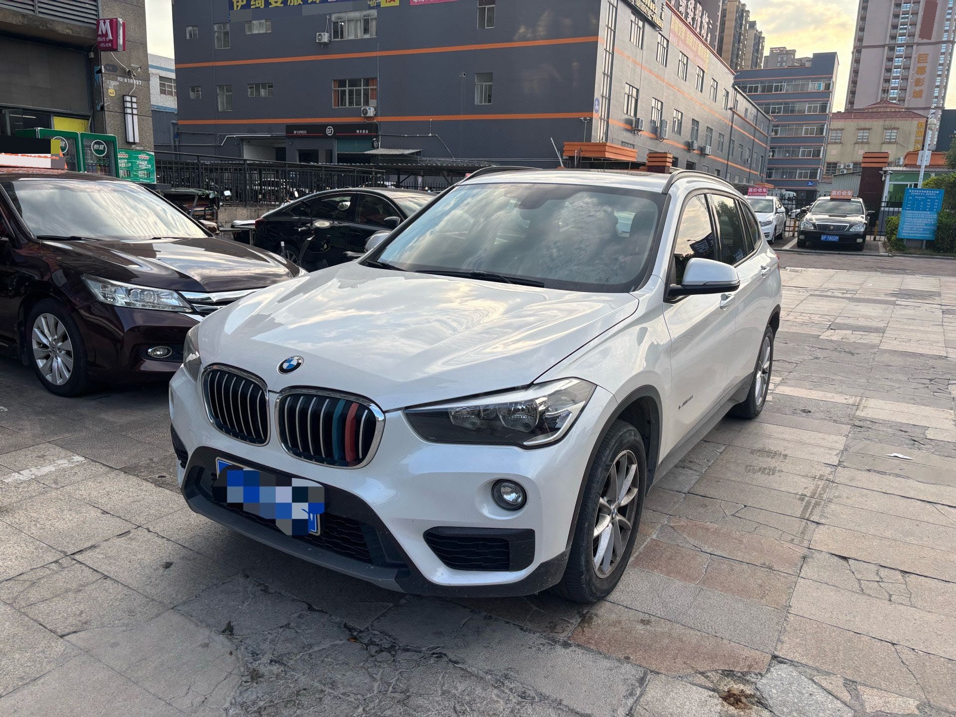 BMW X1 2018 BMW X1 2018 car image