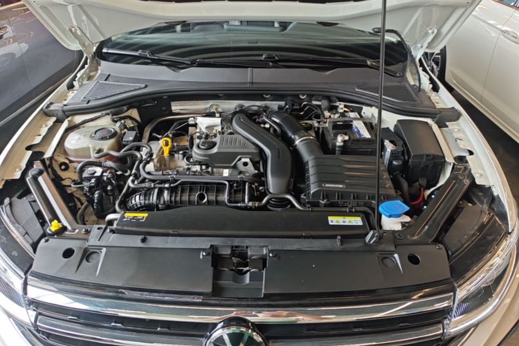 Volkswagen Bora 2023 car image #20