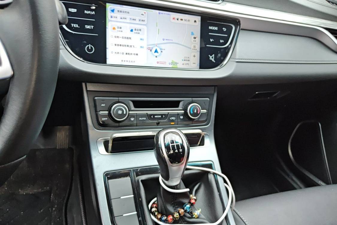 GEELY Emgrand 2019 #26 GEELY Emgrand 2019 car image #26