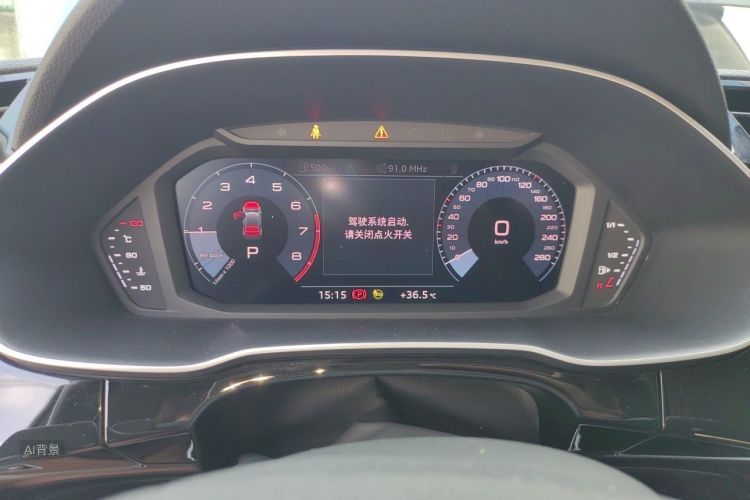 Audi Q3 2021 car image #13