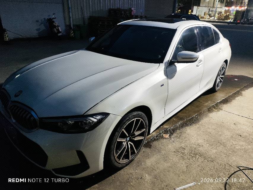 BMW 3 Series 2023 BMW 3 Series 2023 car image