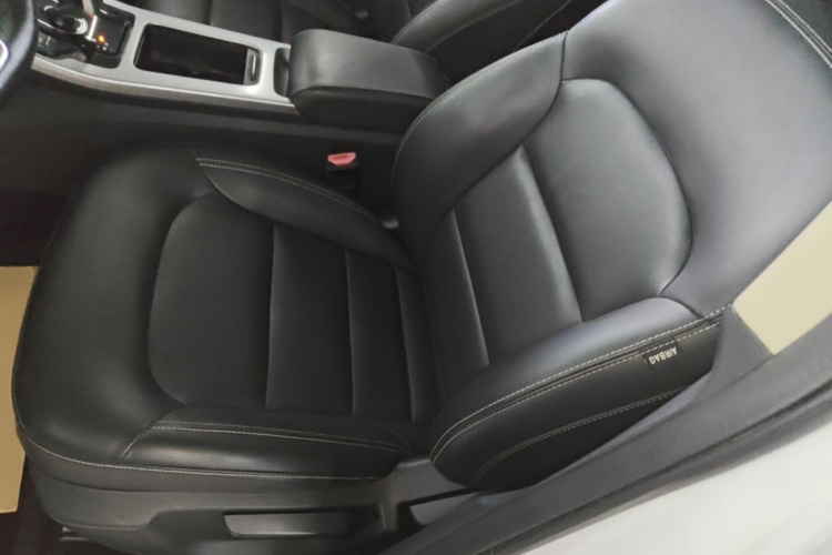 GEELY Emgrand GS 2019 #15 GEELY Emgrand GS 2019 car image #15