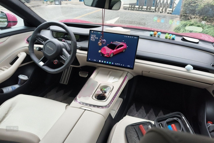 MI SU7 2025 car image #11