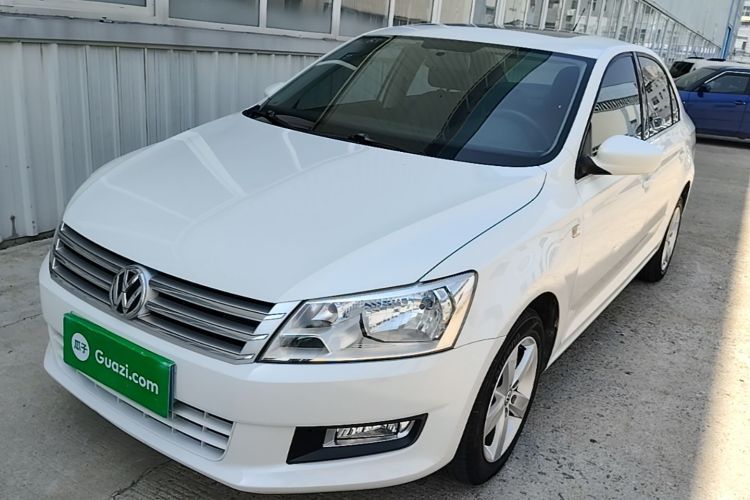 Volkswagen Santana 2016 car image #2