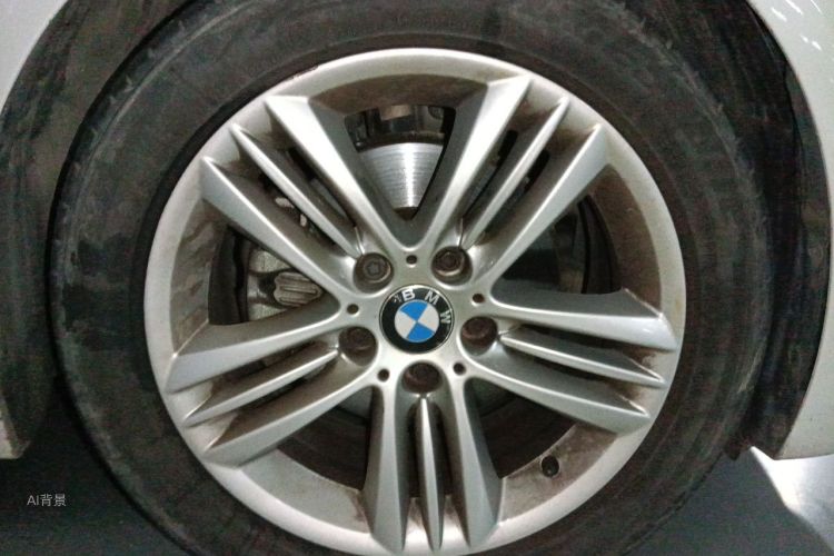 BMW 3 Series 2017 immagine di auto #9