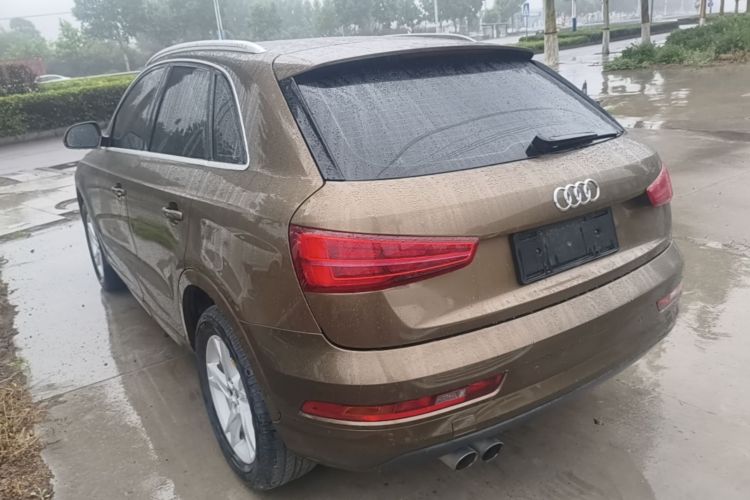Audi Q3 2016 car image #5