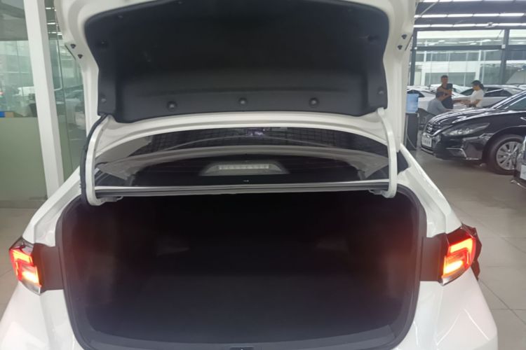 Toyota Corolla 2023 car image #19