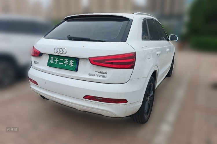 Audi Q3 2016 car image #7