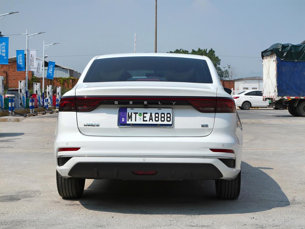 GEELY Emgrand 2021 #6 GEELY Emgrand 2021 car image #6