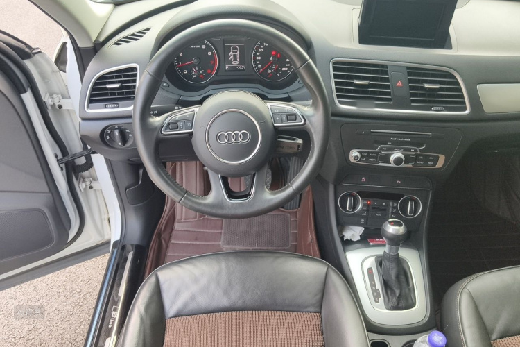 Audi Q3 2019 #12 Audi Q3 2019 car image #12