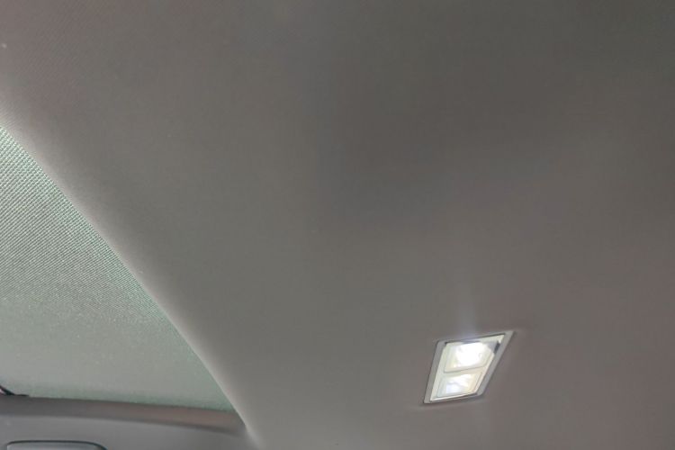 Volkswagen Golf 2024 imagen de coche #16