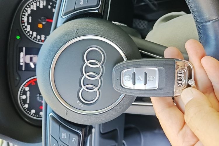 Audi A3 2019 immagine di auto #9