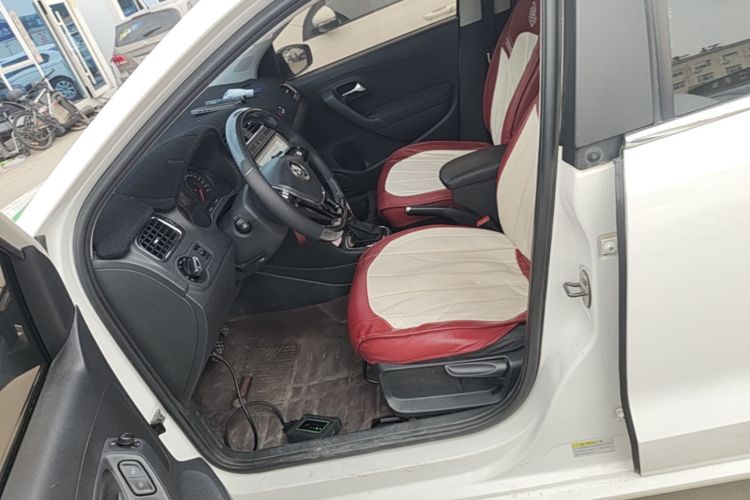 Volkswagen Polo 2017 #15 Volkswagen Polo 2017 car image #15
