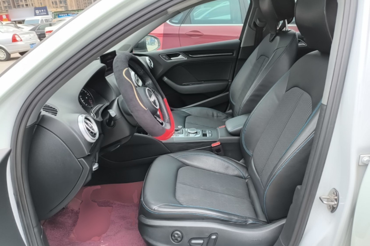 Audi A3 2018 car image #15