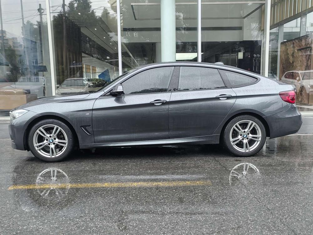 BMW 3 Series GT 2022 #3 BMW 3 Series GT 2022 صورة سيارة #3