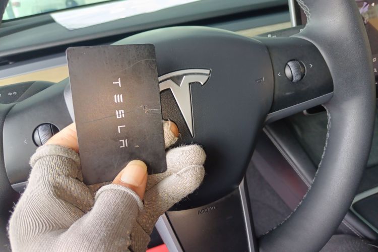 Tesla Model Y 2022 #9 Tesla Model Y 2022 car image #9