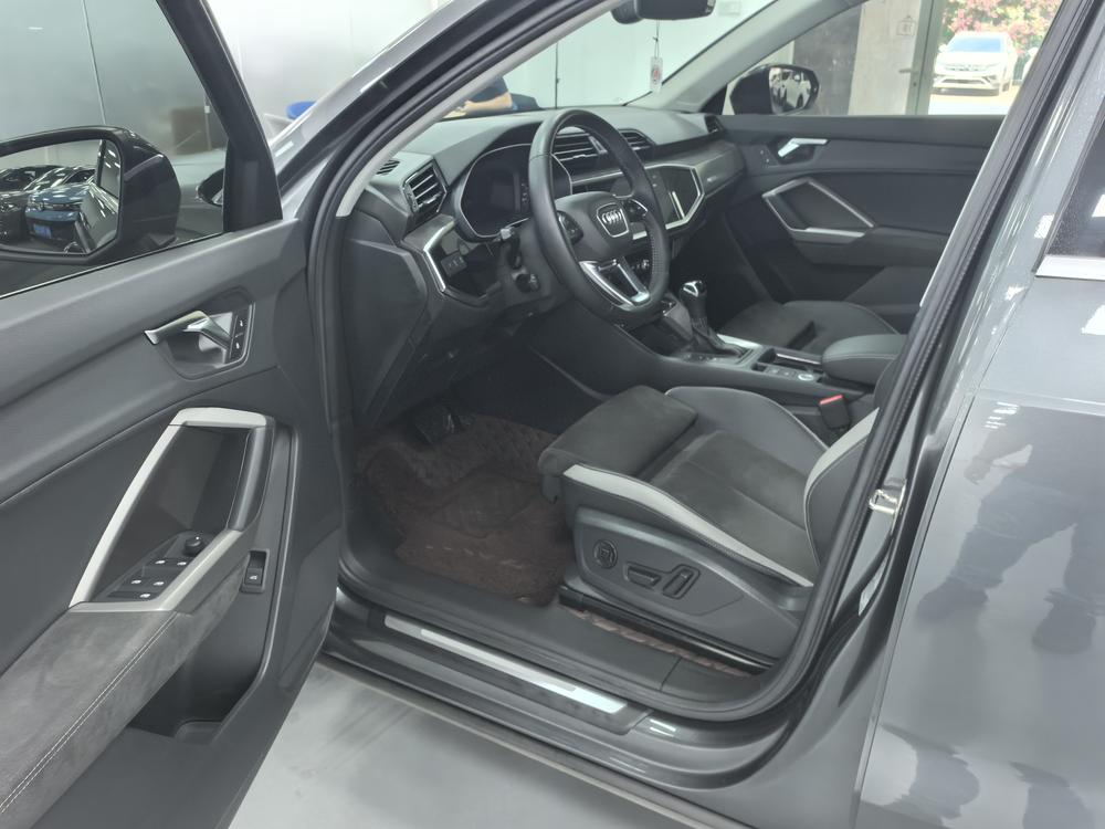 Audi Q3 2022 #16 Audi Q3 2022 car image #16