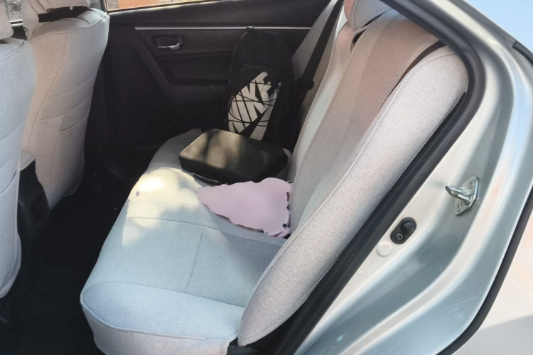 Toyota Corolla 2017 car image #10