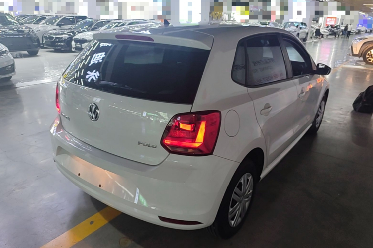 Volkswagen Polo 2017 car image #7