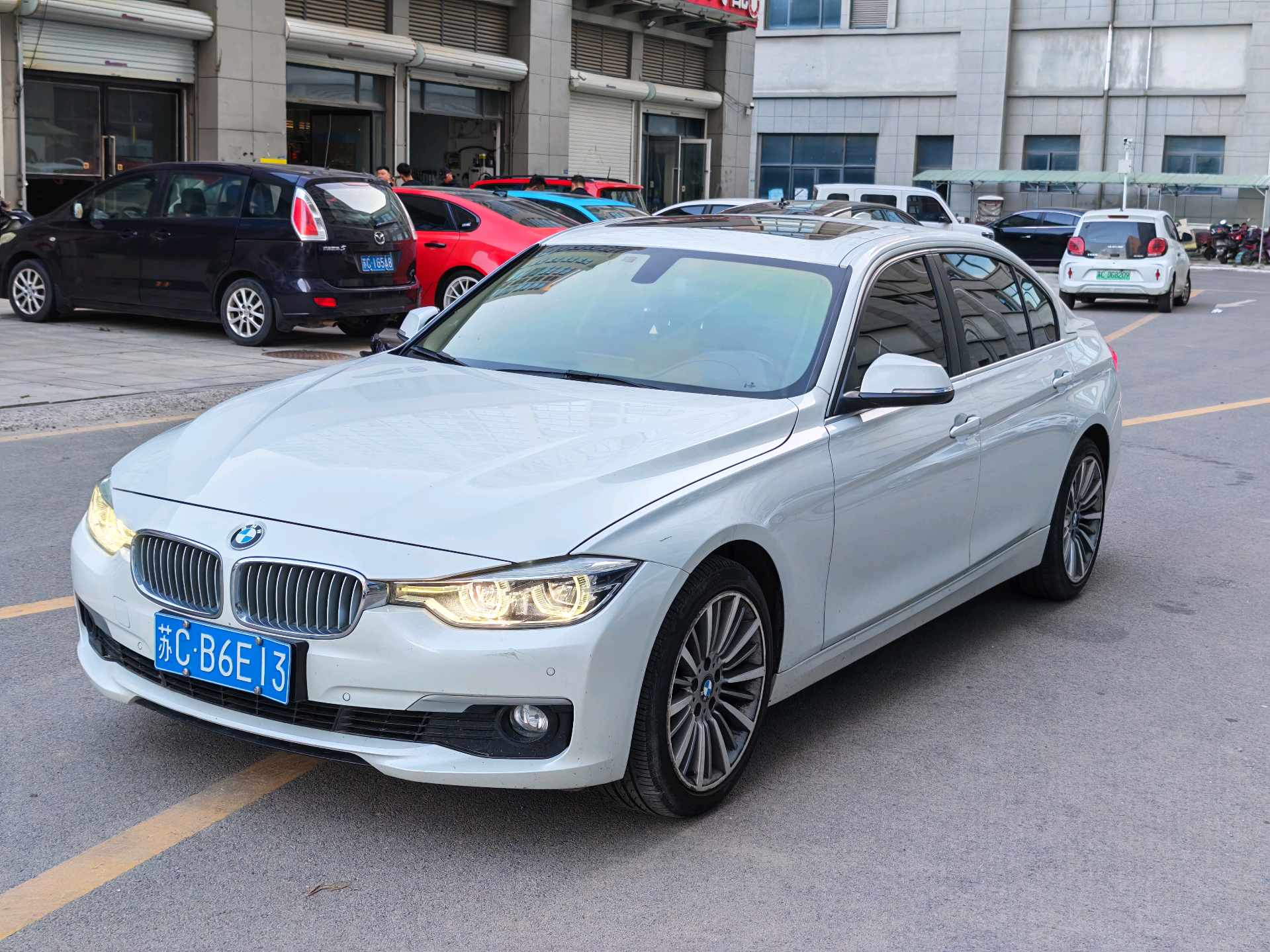 BMW 3 Series 2019 BMW 3 Series 2019 car image