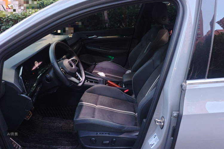 Volkswagen Golf 2023 car image #17