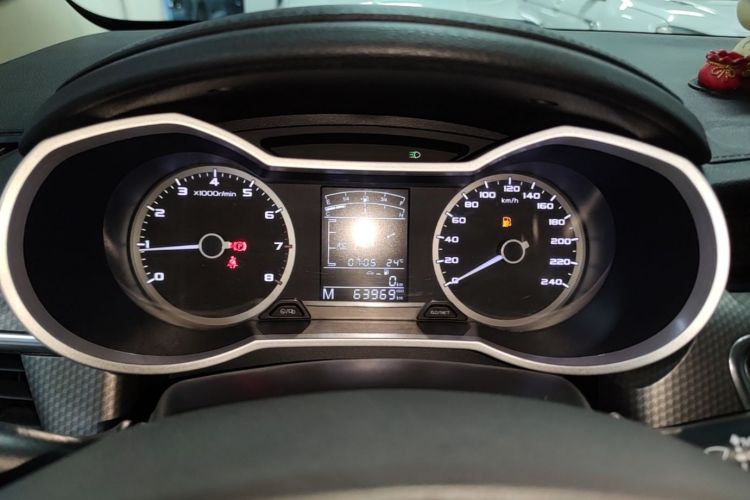 GEELY Emgrand GS 2018 car image #12