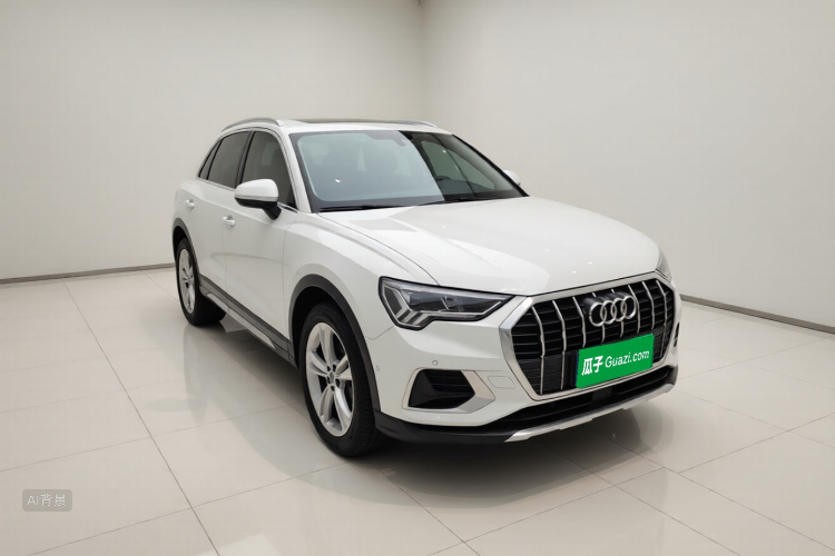 Audi Q3 2021 car image #4