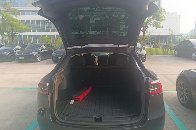 Tesla Model Y 2022 #19 Tesla Model Y 2022 car image #19