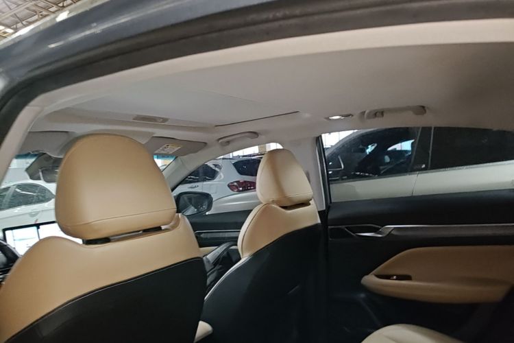GEELY Emgrand L HiP 2023 #18 GEELY Emgrand L HiP 2023 car image #18