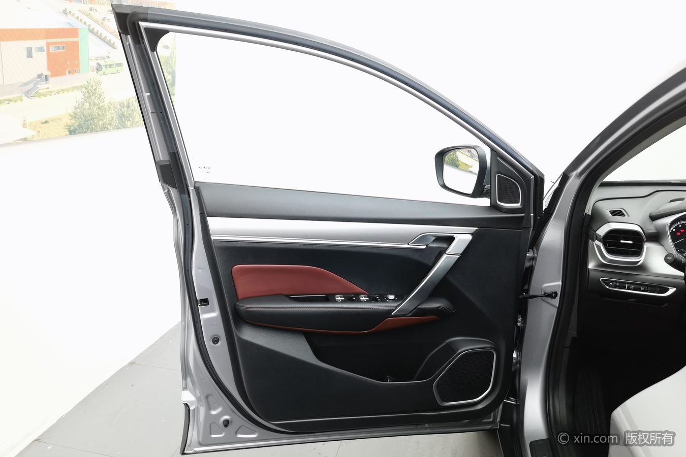 GEELY Coolray 2021 صورة سيارة #8