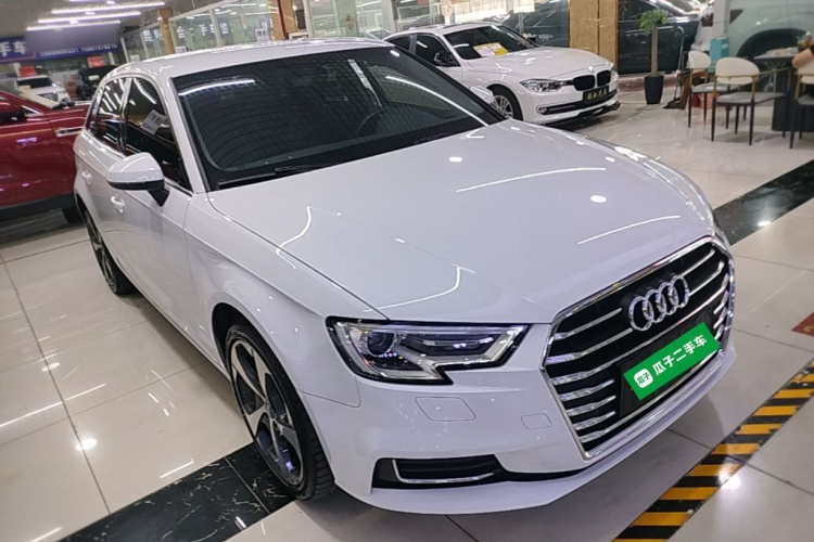 Audi A3 2019 #4 Audi A3 2019 car image #4