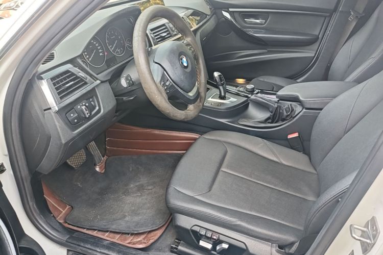 BMW 3 Series 2017 car image #15