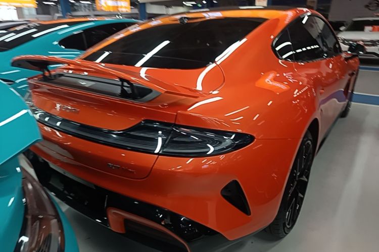 MI SU7 2025 изображение автомобиля #6