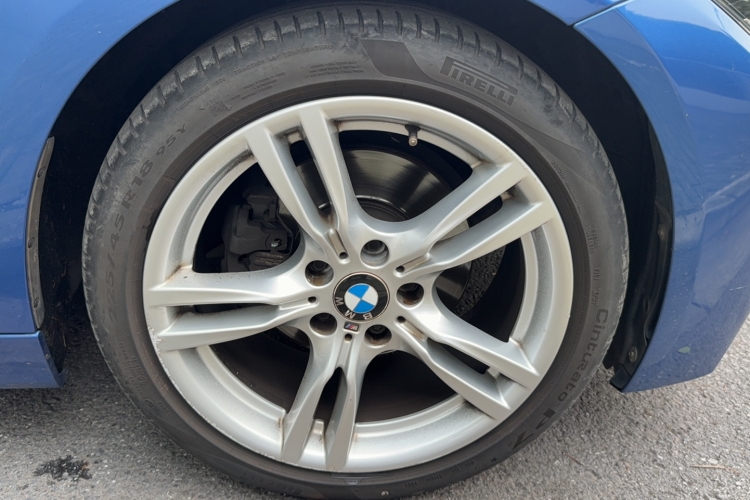 BMW 3 Series 2018 #16 BMW 3 Series 2018 car image #16
