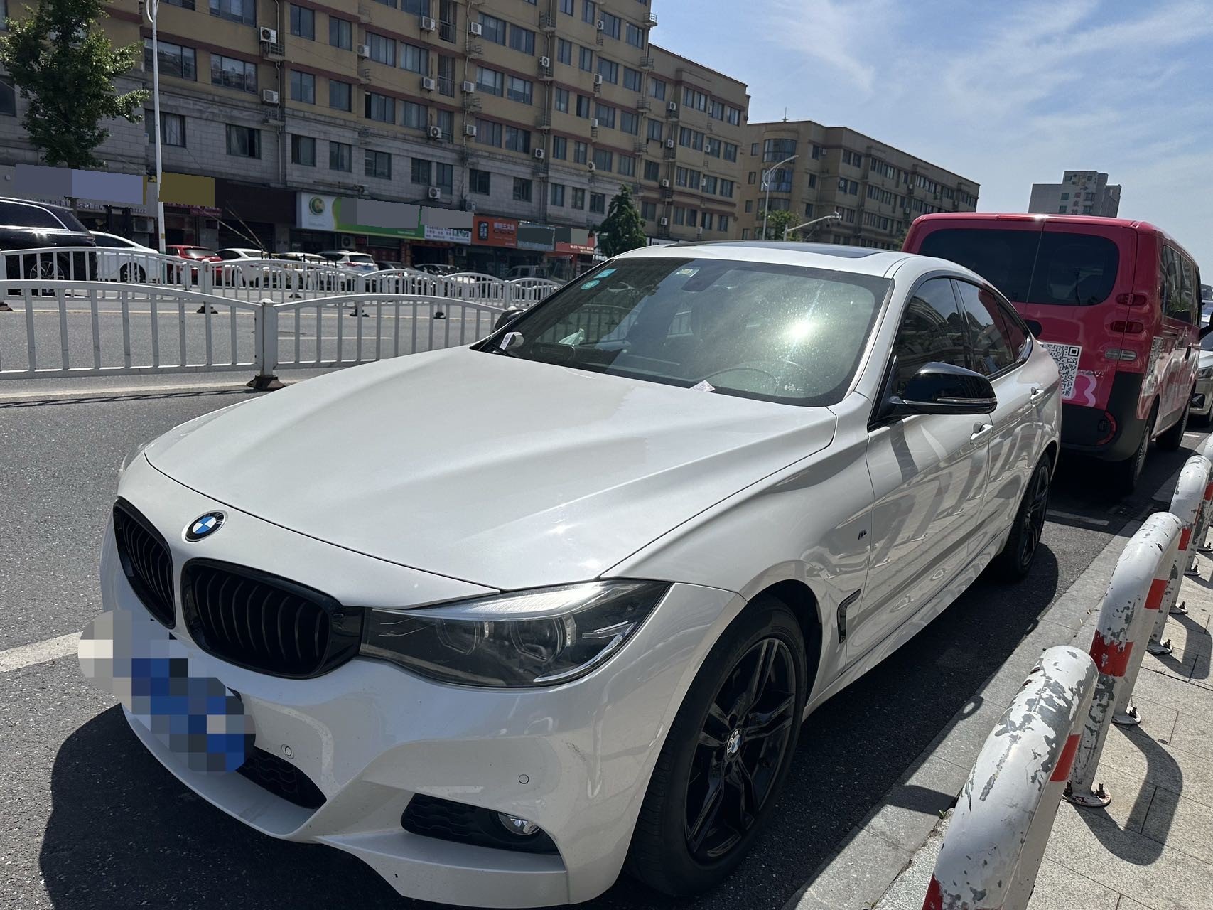 BMW 3 Series GT 2019 car image 