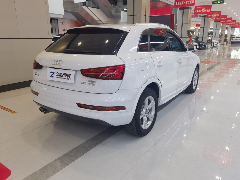 Audi Q3 2018 car image #6