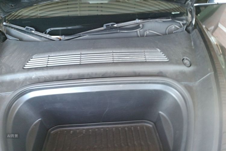 Tesla Model Y 2023 car image #22