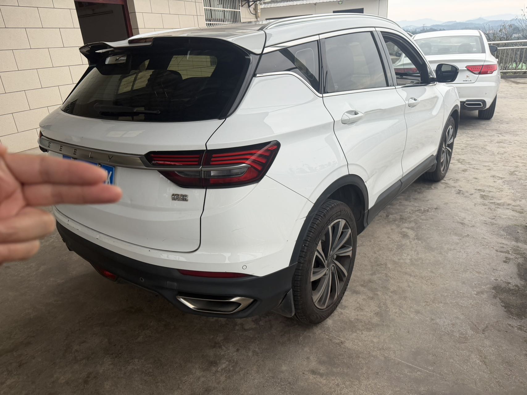 GEELY Coolray 2019 immagine di auto #3