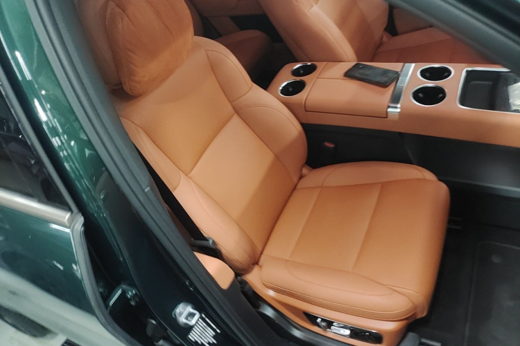 Li L9 2025 image de voiture #24