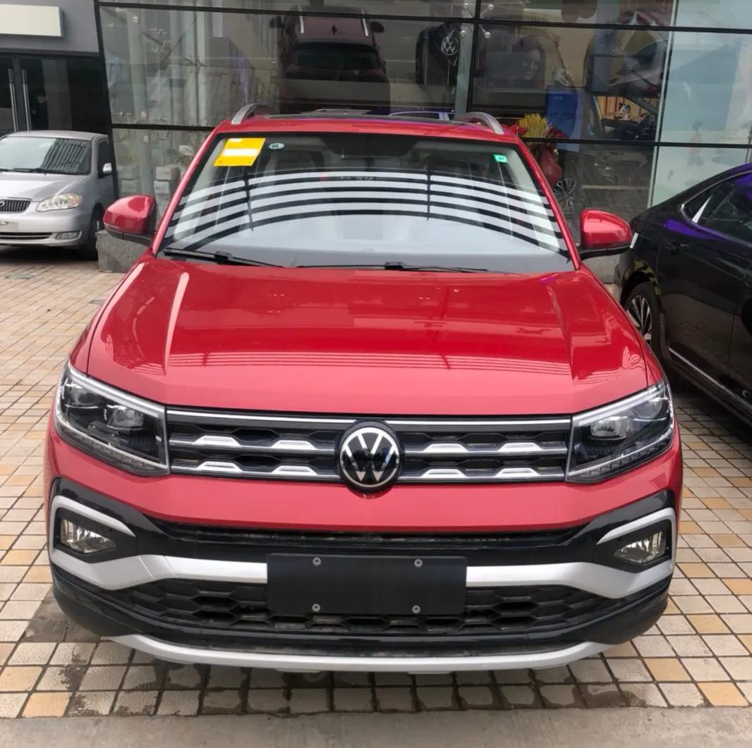 Volkswagen T-Cross 2022 car image #2