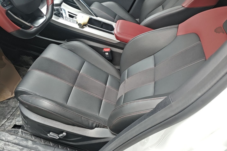 GEELY Coolray 2021 car image #15