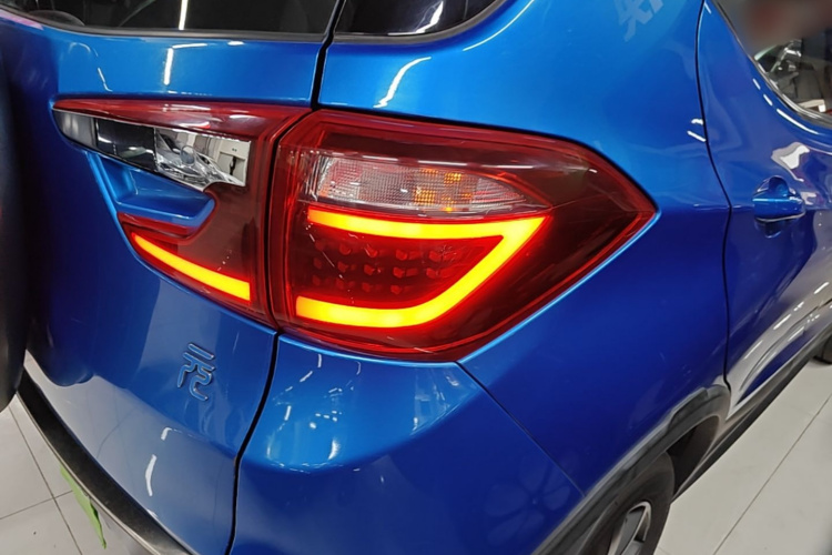 BYD Yuan New Energy 2019 #8 BYD Yuan New Energy 2019 car image #8