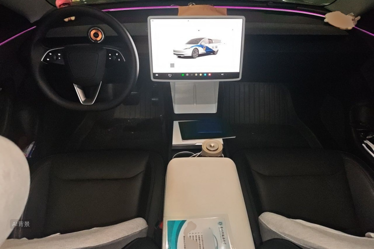 Tesla Model 3 2024 car image #11
