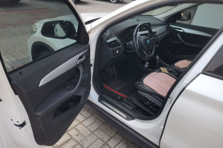 BMW X1 2017 immagine di auto #16