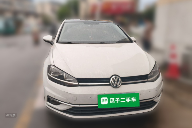 Volkswagen Golf 2018 car image #3