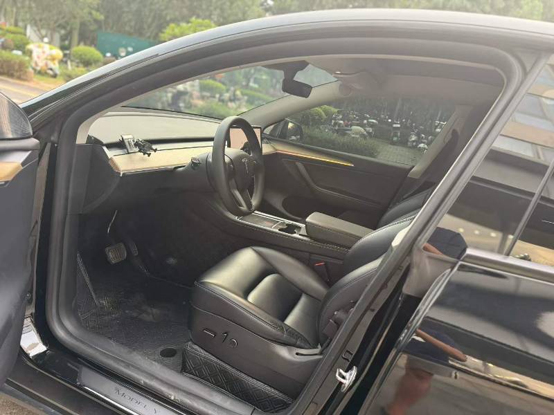 Tesla Model Y 2022 car image #4