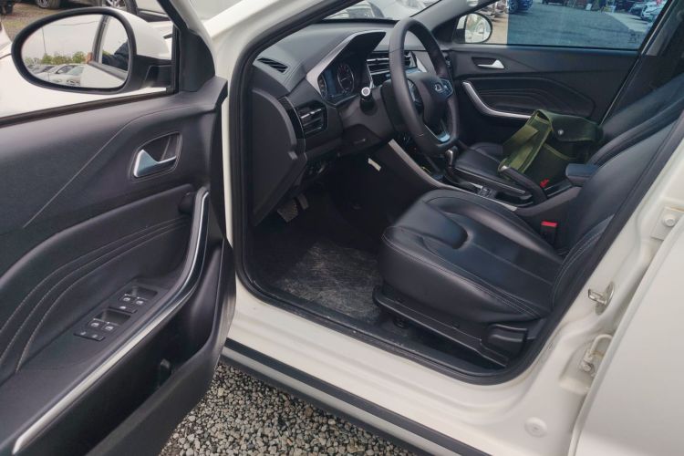 Chery Tiggo 3x 2022 immagine di auto #16