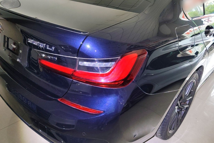 BMW 3 Series 2022 car image #8