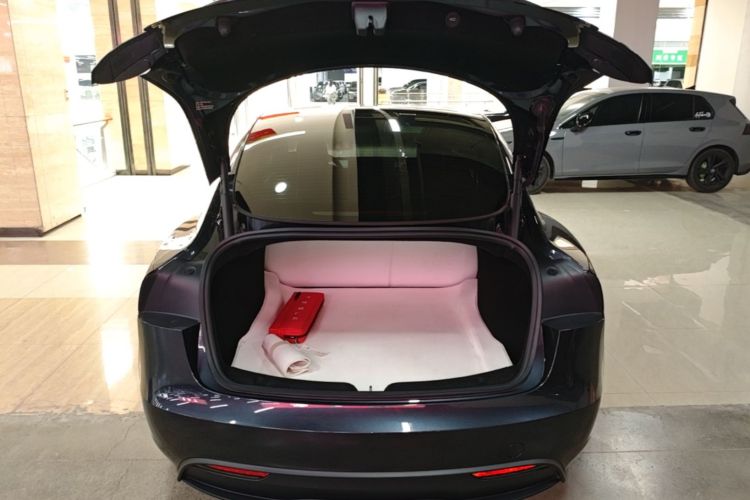 Tesla Model 3 2024 #19 Tesla Model 3 2024 car image #19