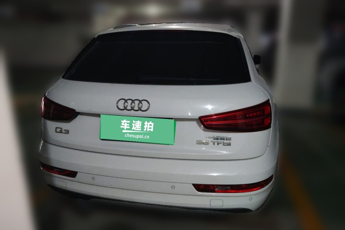 Audi Q3 2018 car image #6